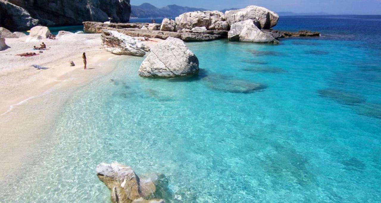 White Rose Suite Apartment Cala Gonone Zewnętrze zdjęcie